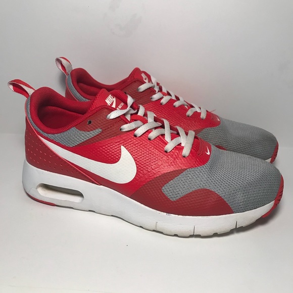 Nike Airmax Tavas 5.5Y Red big kids shoes Air Max - Picture 1 of 8